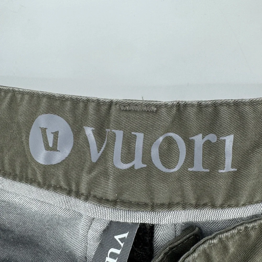 Vuori Meta Pants Mens 30x30 Green Chino Casual Performance Golf Polyester Office